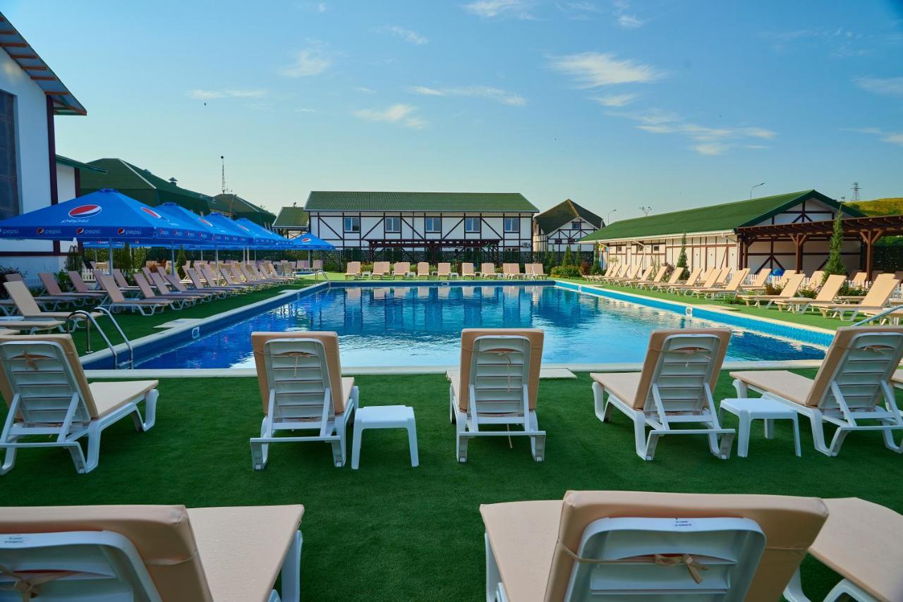 Hotel Lubenska Sloboda Olshanka Zewnętrze zdjęcie